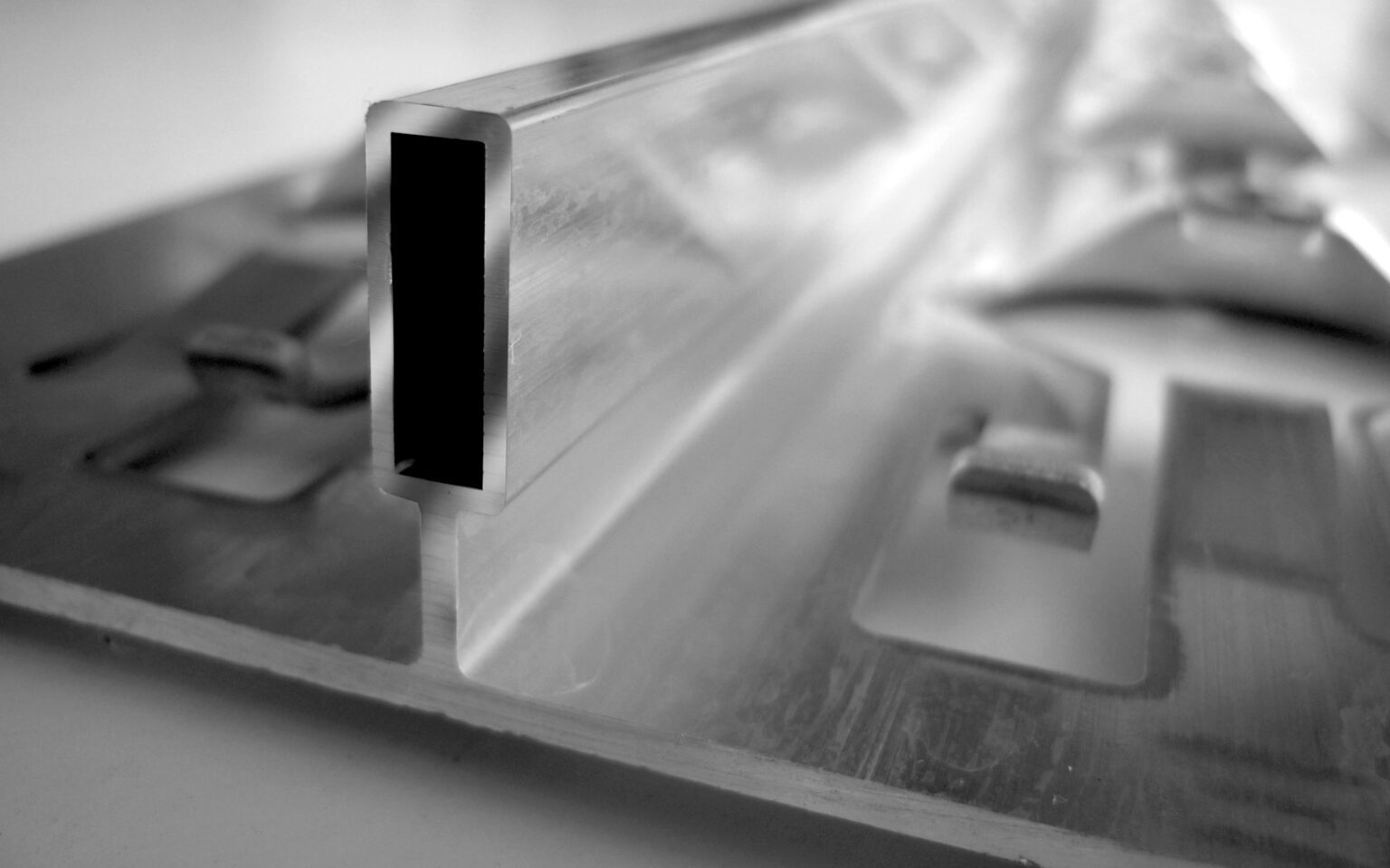Thermally Broken Backup Systems image 7